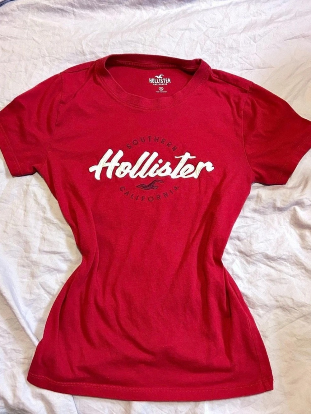 Hollister Graphic y2k Short Sleeve Tee T-shirt in Red Size XS